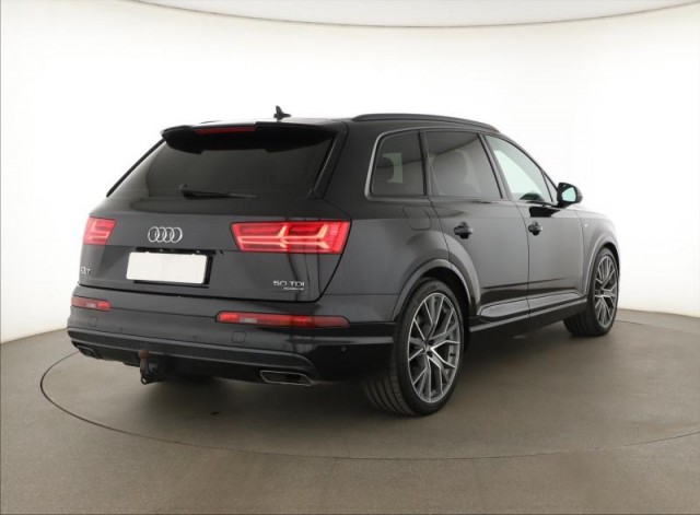 Audi Q7  50 TDI S-Line