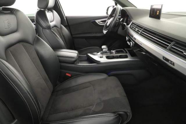 Audi Q7  50 TDI S-Line