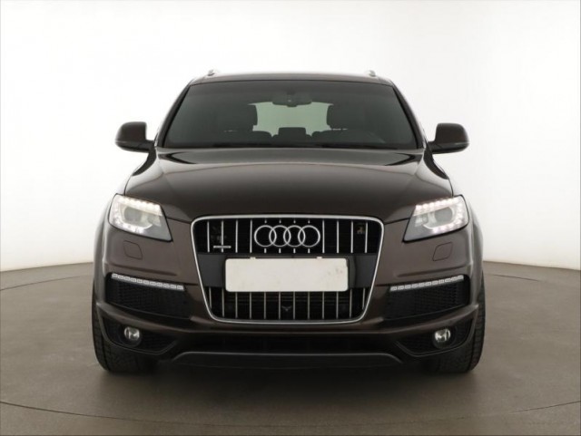 Audi Q7  3.0 TDI S-Line