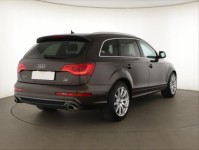 Audi Q7  3.0 TDI S-Line