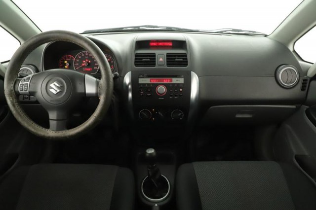 Suzuki SX4  1.5 i 