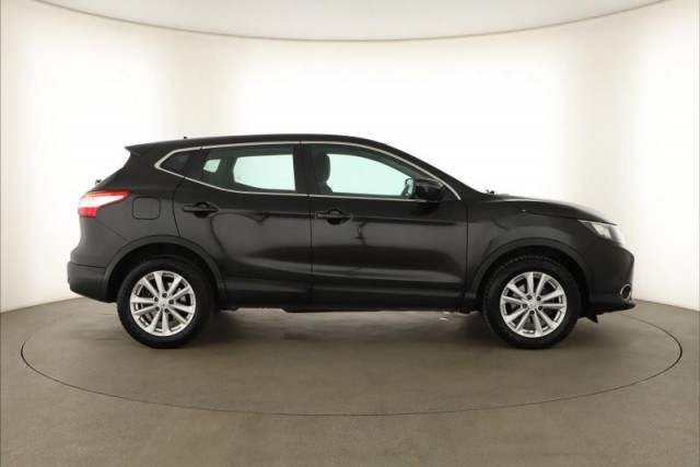 Nissan Qashqai  1.2 DIG-T 