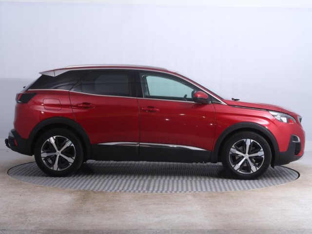 Peugeot 3008  1.2 PureTech Allure
