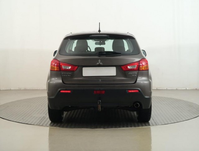 Mitsubishi ASX  1.8 DI-D MIVEC 