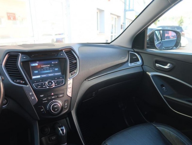 Hyundai Santa Fe  2.2 CRDi 