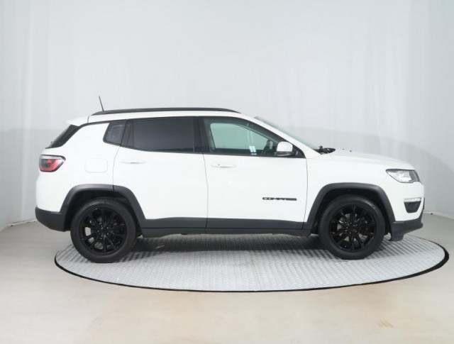 Jeep Compass  1.3 T-GDI 