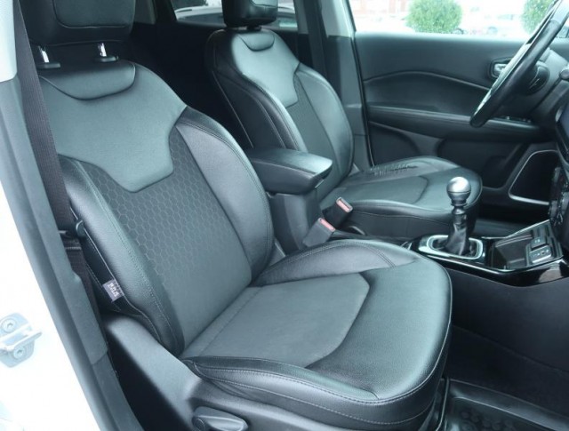 Jeep Compass  1.3 T-GDI 