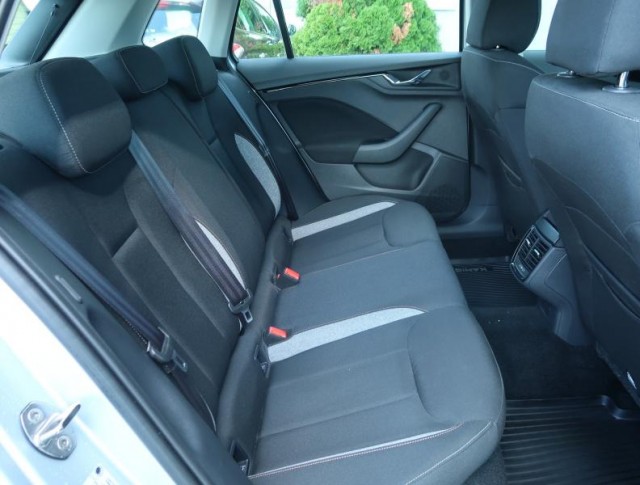 Škoda Kamiq  1.0 TSI Selection