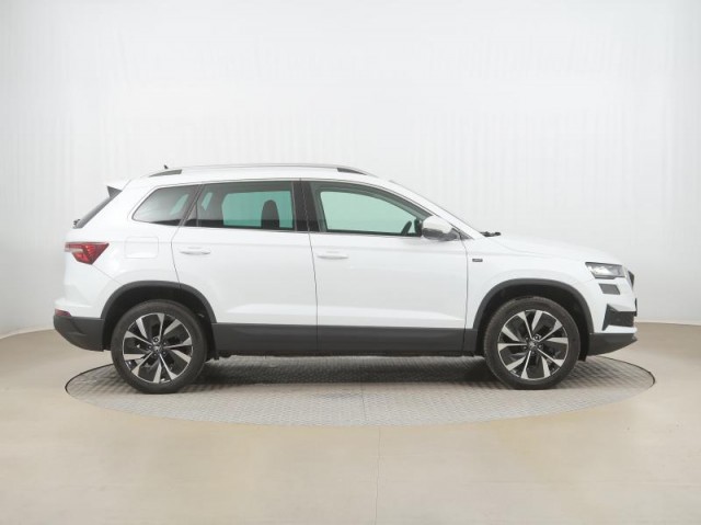 Škoda Karoq  1.5 TSI Drive