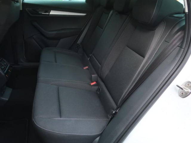 Škoda Karoq  1.5 TSI Drive