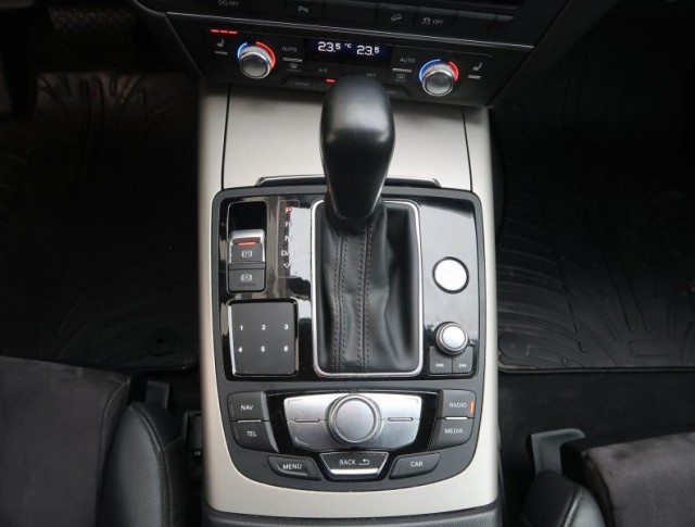 Audi A6 Allroad  3.0 TDI 