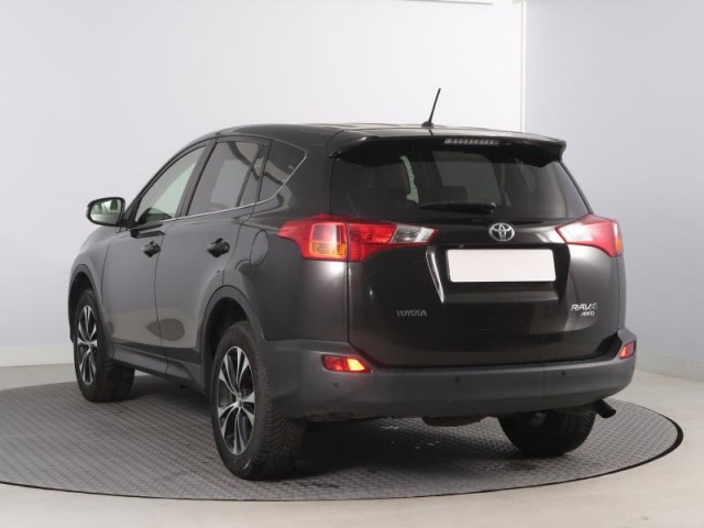 Toyota RAV 4  2.2 D-4D Style