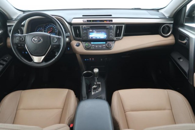 Toyota RAV 4  2.2 D-4D Style