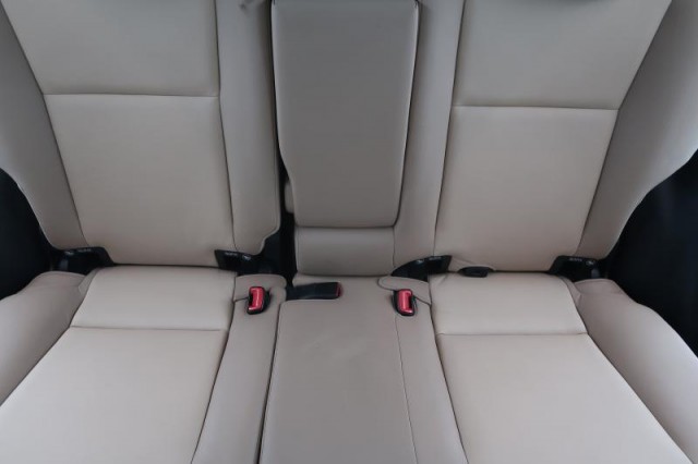 Toyota RAV 4  2.2 D-4D Style