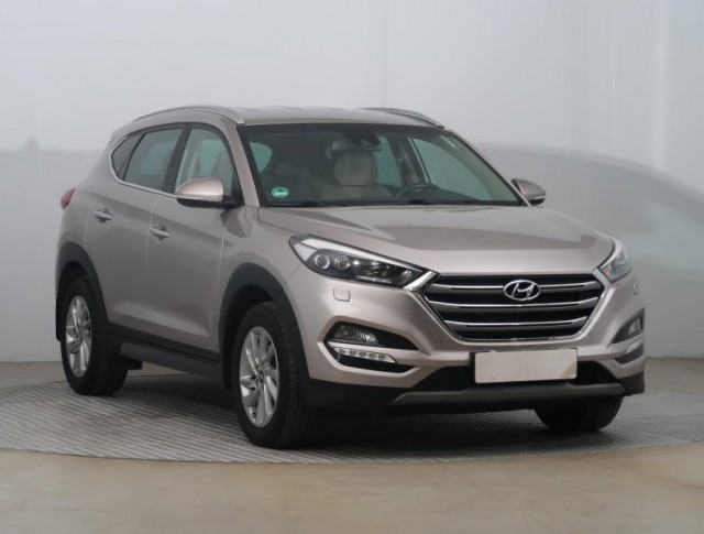 Hyundai Tucson  2.0 CRDi 