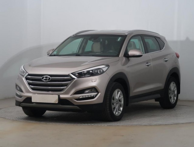 Hyundai Tucson  2.0 CRDi 