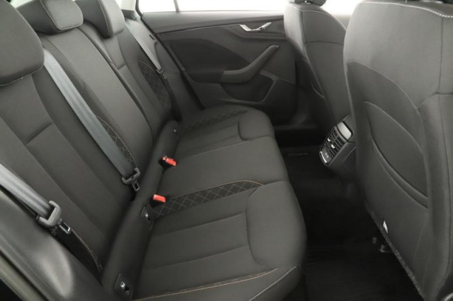 Škoda Kamiq  1.0 TSI Ambition