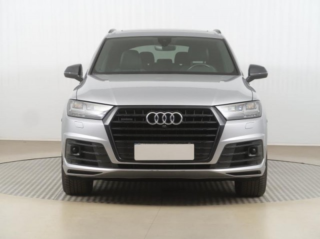 Audi Q7  3.0 TDI S-Line