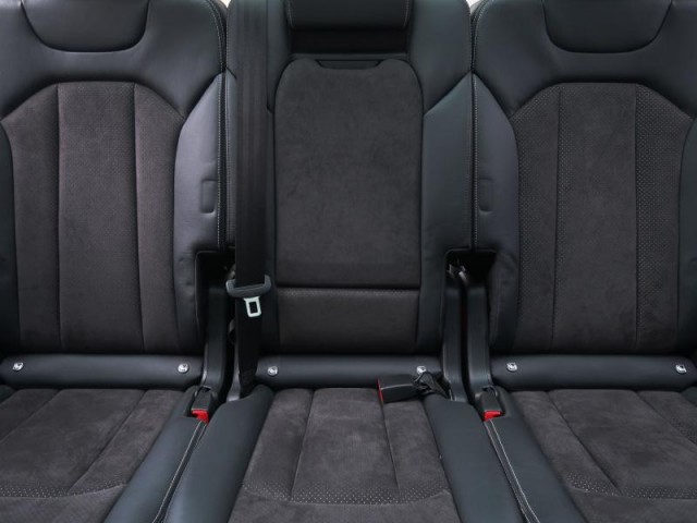 Audi Q7  3.0 TDI S-Line