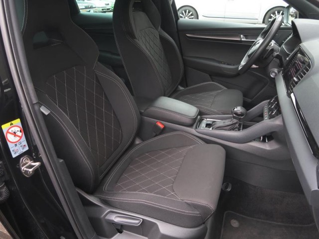 Škoda Karoq  1.5 TSI Sportline