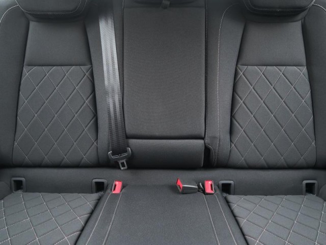 Škoda Karoq  1.5 TSI Sportline