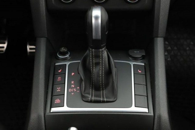 Volkswagen Amarok  V6 3.0 TDI Highline