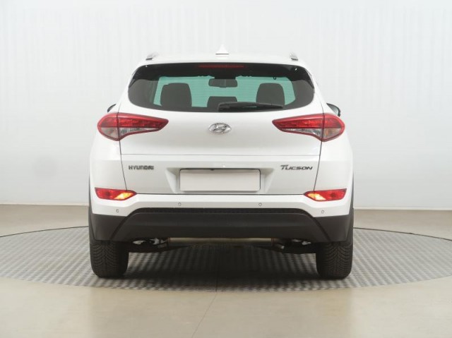 Hyundai Tucson  1.7 CRDi Trikolor