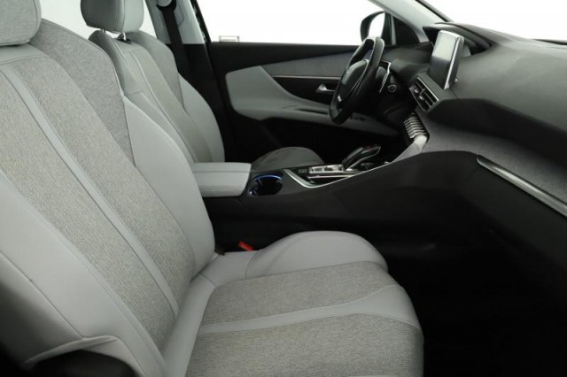 Peugeot 5008  PureTech 180 