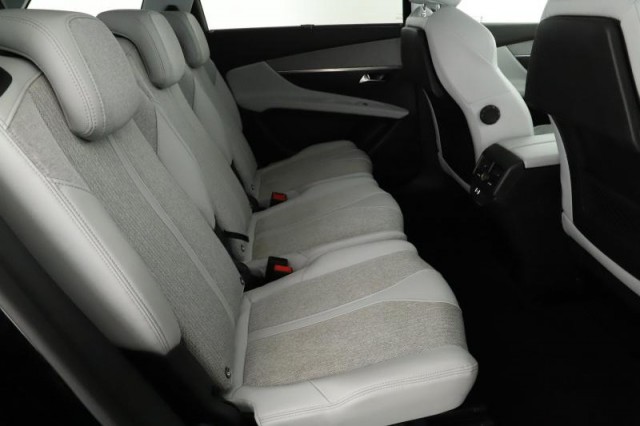Peugeot 5008  PureTech 180 