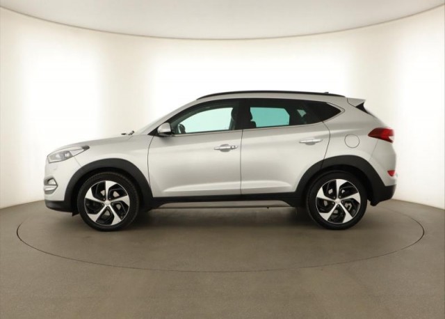 Hyundai Tucson  2.0 CRDi 