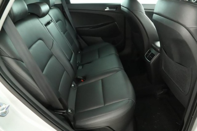 Hyundai Tucson  2.0 CRDi 