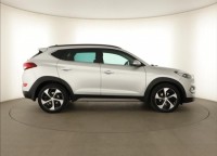 Hyundai Tucson  2.0 CRDi 