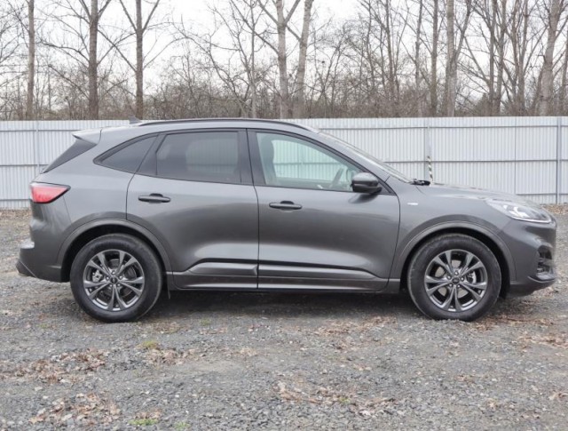 Ford Kuga  1.5 EcoBoost ST-Line