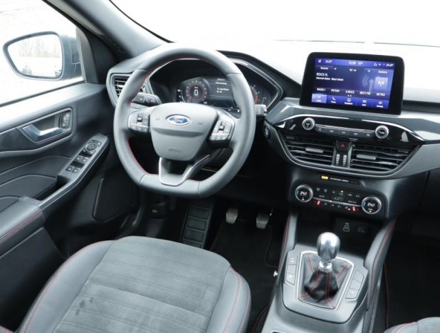 Ford Kuga  1.5 EcoBoost ST-Line