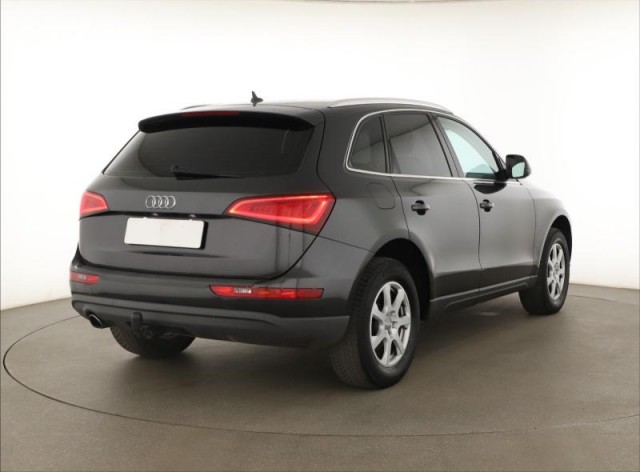 Audi Q5  2.0 TDI 