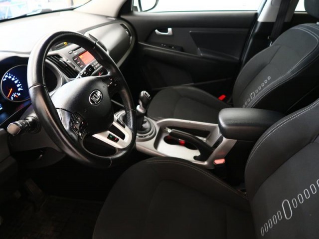 Kia Sportage  2.0 CRDi 