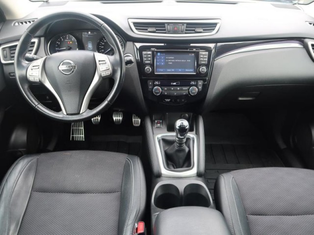 Nissan Qashqai  1.6 DIG-T 