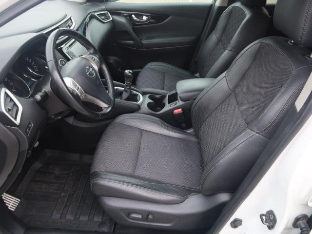 Nissan Qashqai  1.6 DIG-T 