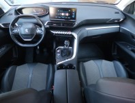 Peugeot 3008  1.5 BlueHDi 