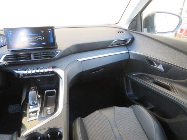 Peugeot 3008  1.2 PureTech Allure