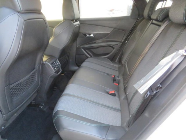 Peugeot 3008  1.2 PureTech Allure