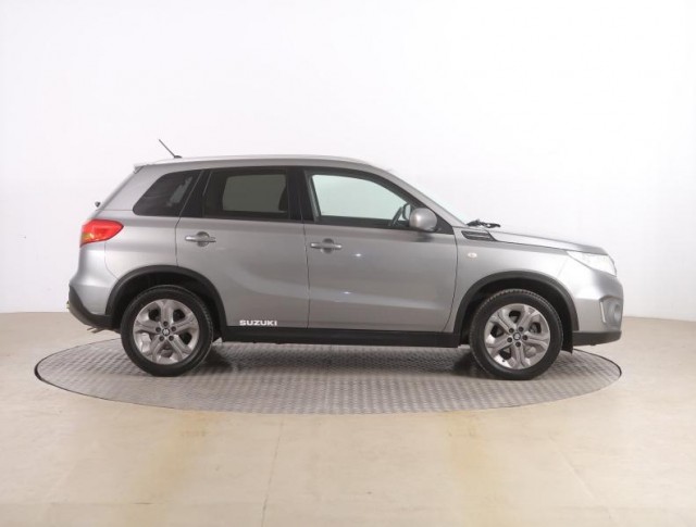 Suzuki Vitara  1.6 VVT GL +