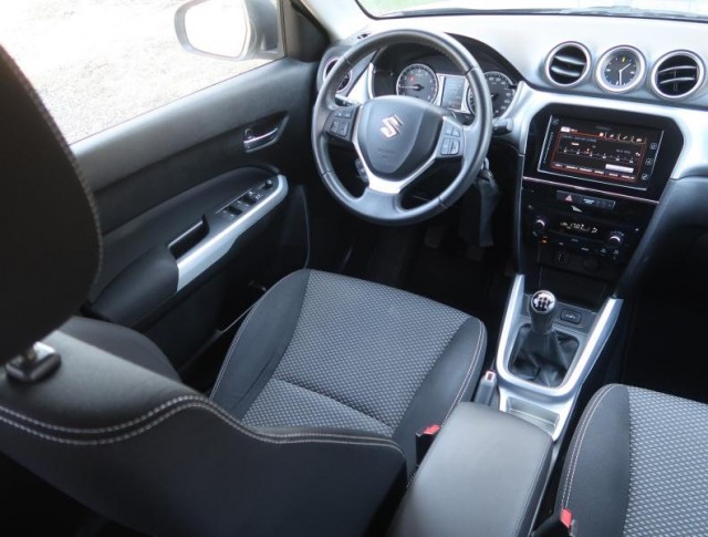 Suzuki Vitara  1.6 VVT GL +