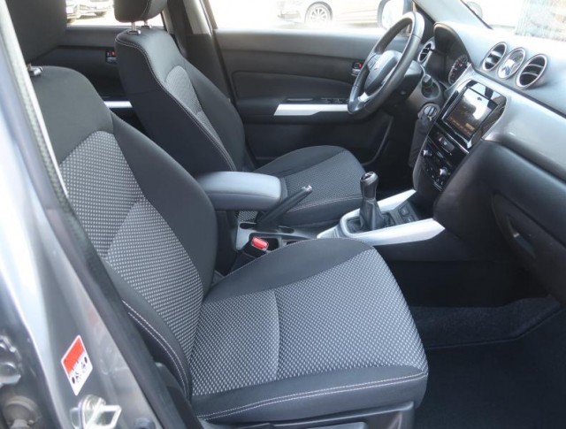 Suzuki Vitara  1.6 VVT GL +