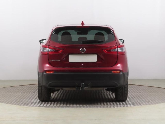 Nissan Qashqai  1.3 DIG-T 