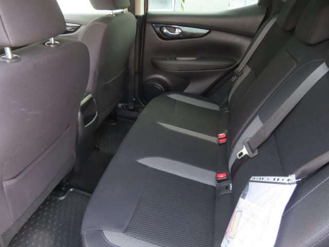 Nissan Qashqai  1.3 DIG-T 