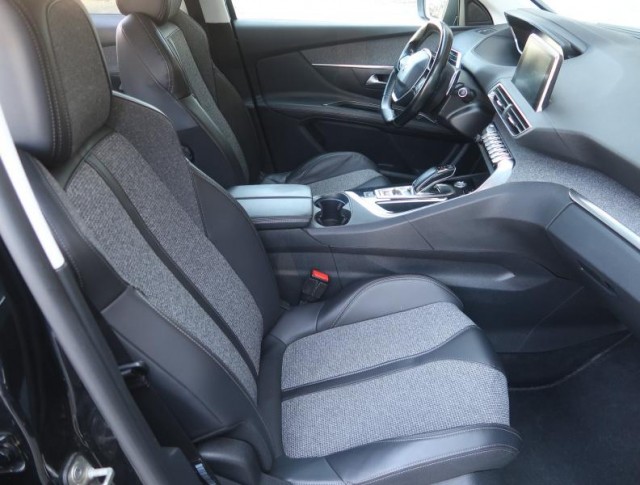 Peugeot 3008  1.5 BlueHDi GT Line