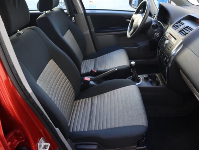 Suzuki SX4  1.5 i 