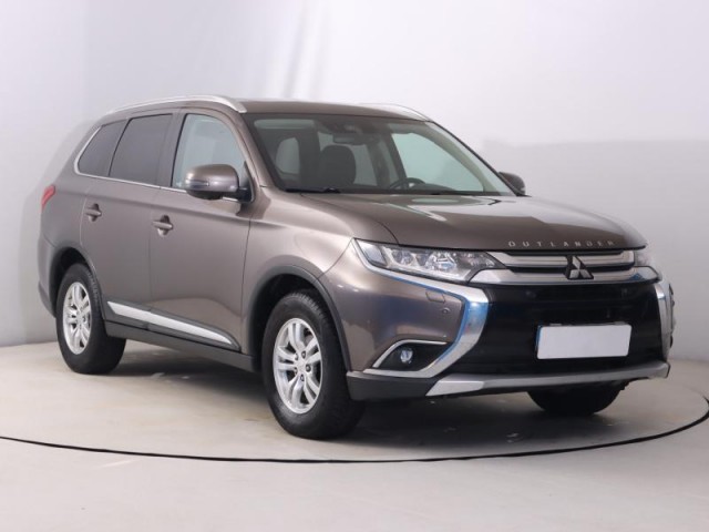 Mitsubishi Outlander  2.2 DI-D 