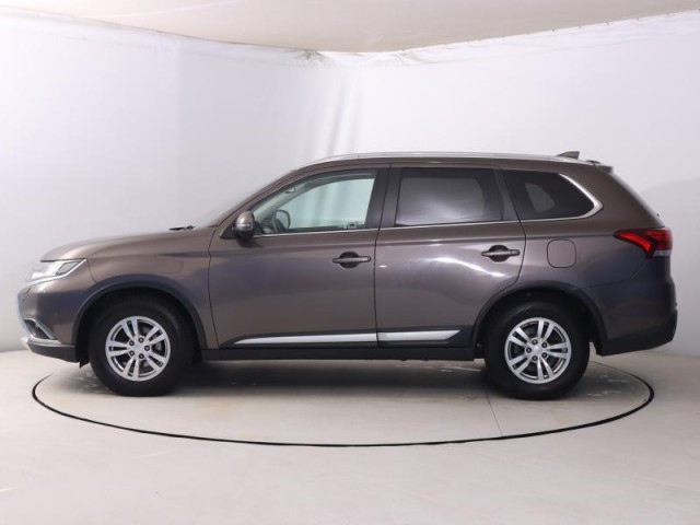 Mitsubishi Outlander  2.2 DI-D 
